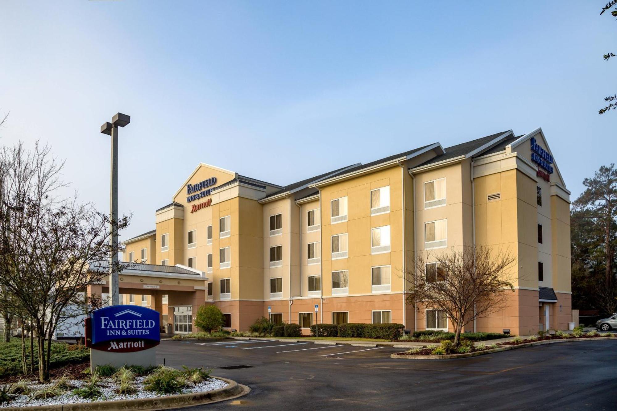 Fairfield Inn & Suites Lake Stadt Exterior foto