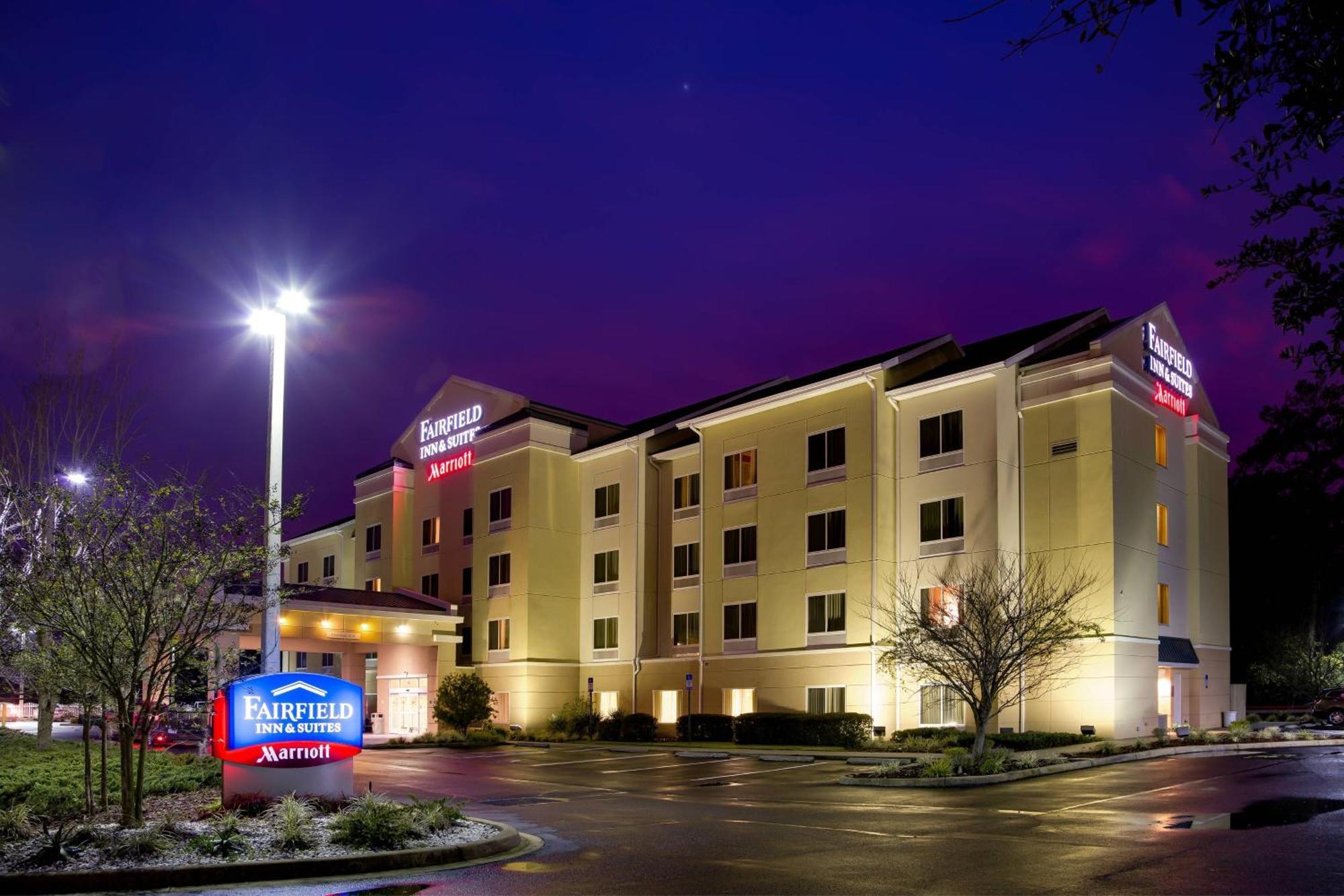 Fairfield Inn & Suites Lake Stadt Exterior foto